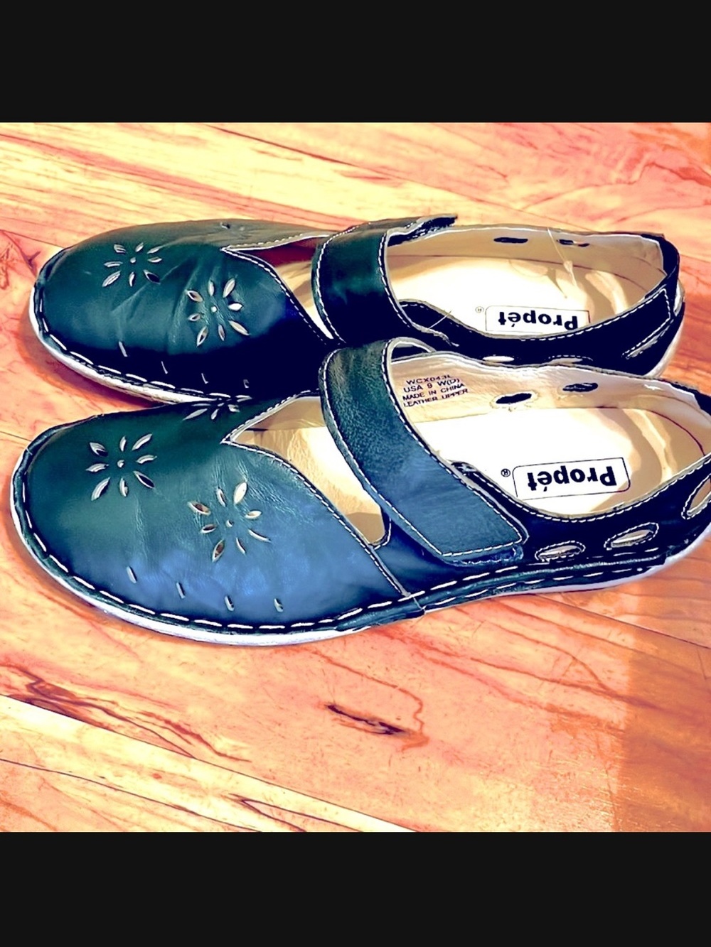 Propet Chloe 9 W dark green flower cutout Mary Jane light comfort shoes EUC